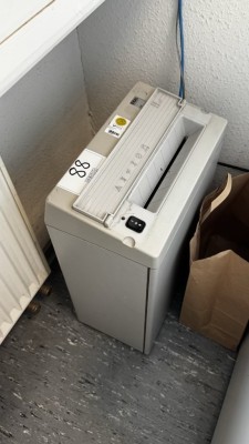 1 Aktenvernichter Ideal 2100